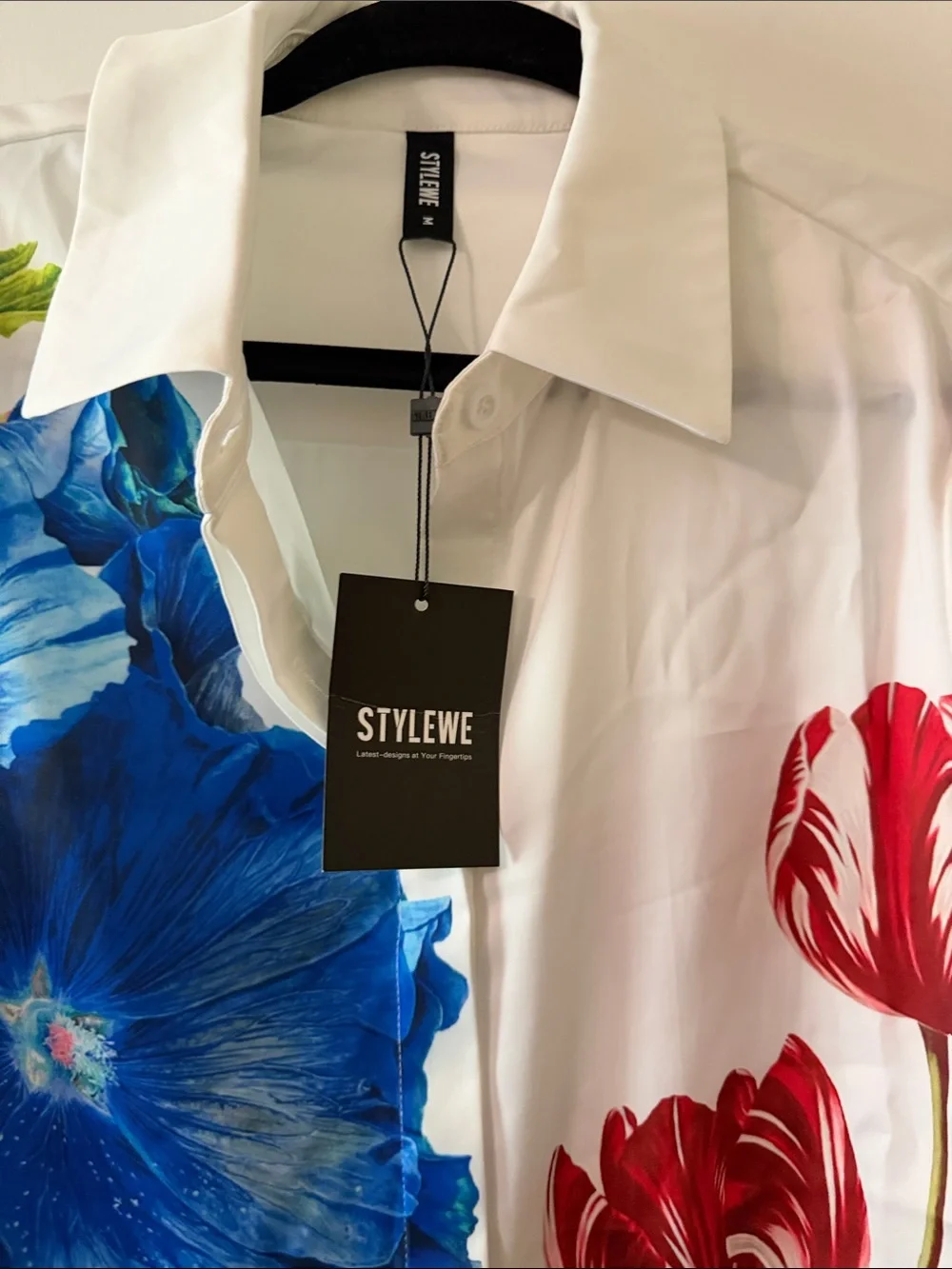 Stylewe White Button-Up Shirt with Blue & Red Floral Print - Picture 2 of 4